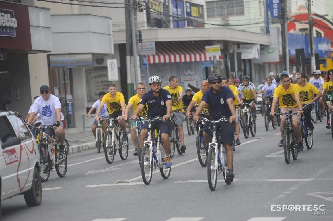 1-passeio-ciclistico-da-gtb-reune-cerca-de-250-participantes