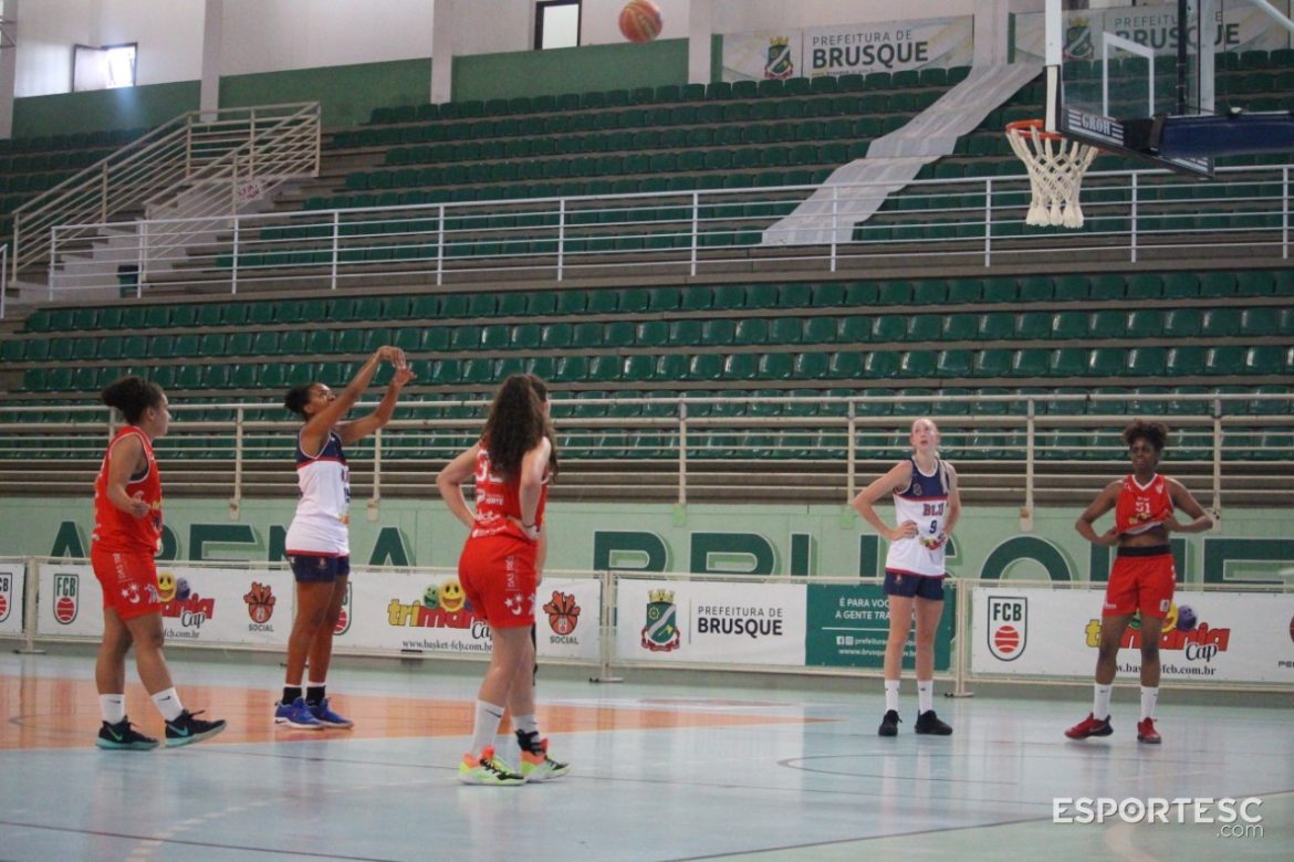 blumenau-e-sao-jose-vencem-e-disputam-o-titulo-estadual-feminino-de-basquete-neste-sabado-7