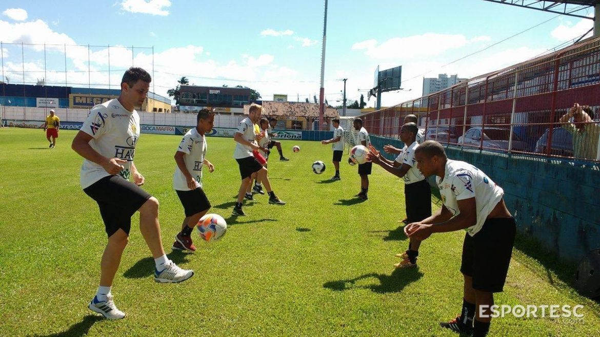 bruscao-mauro-ovelha-espera-por-joao-neto-e-clube-pode-ter-mudancas-para-proximo-jogo-treino