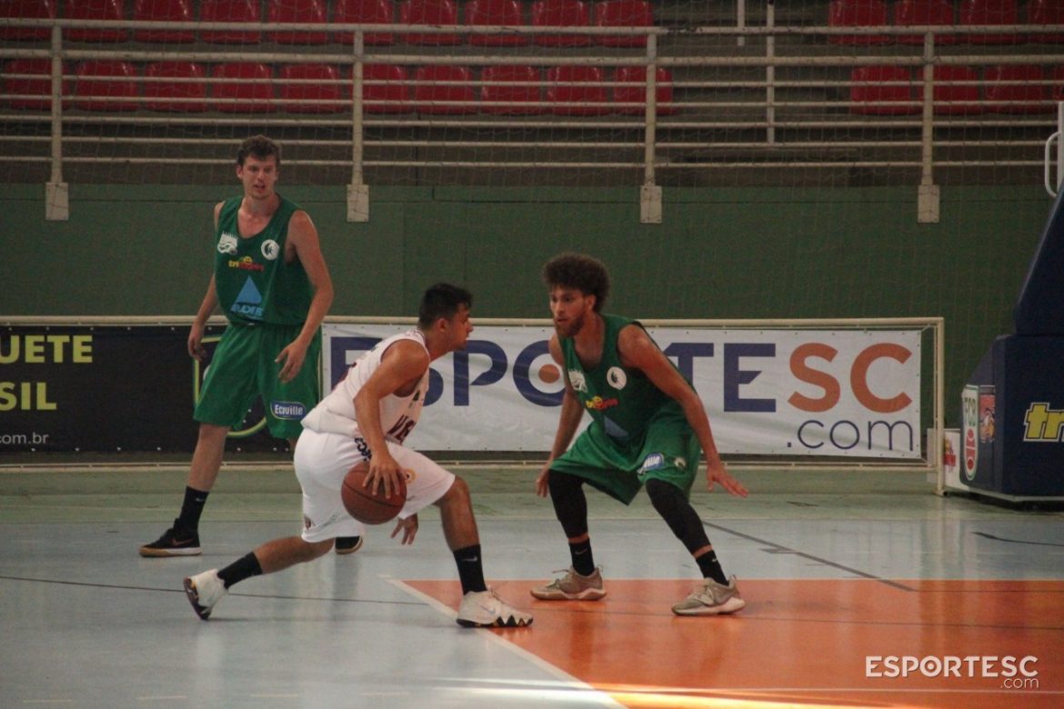 brusque-basquete-e-derrotado-na-estreia-em-casa-pelo-campeonato-brasileiro