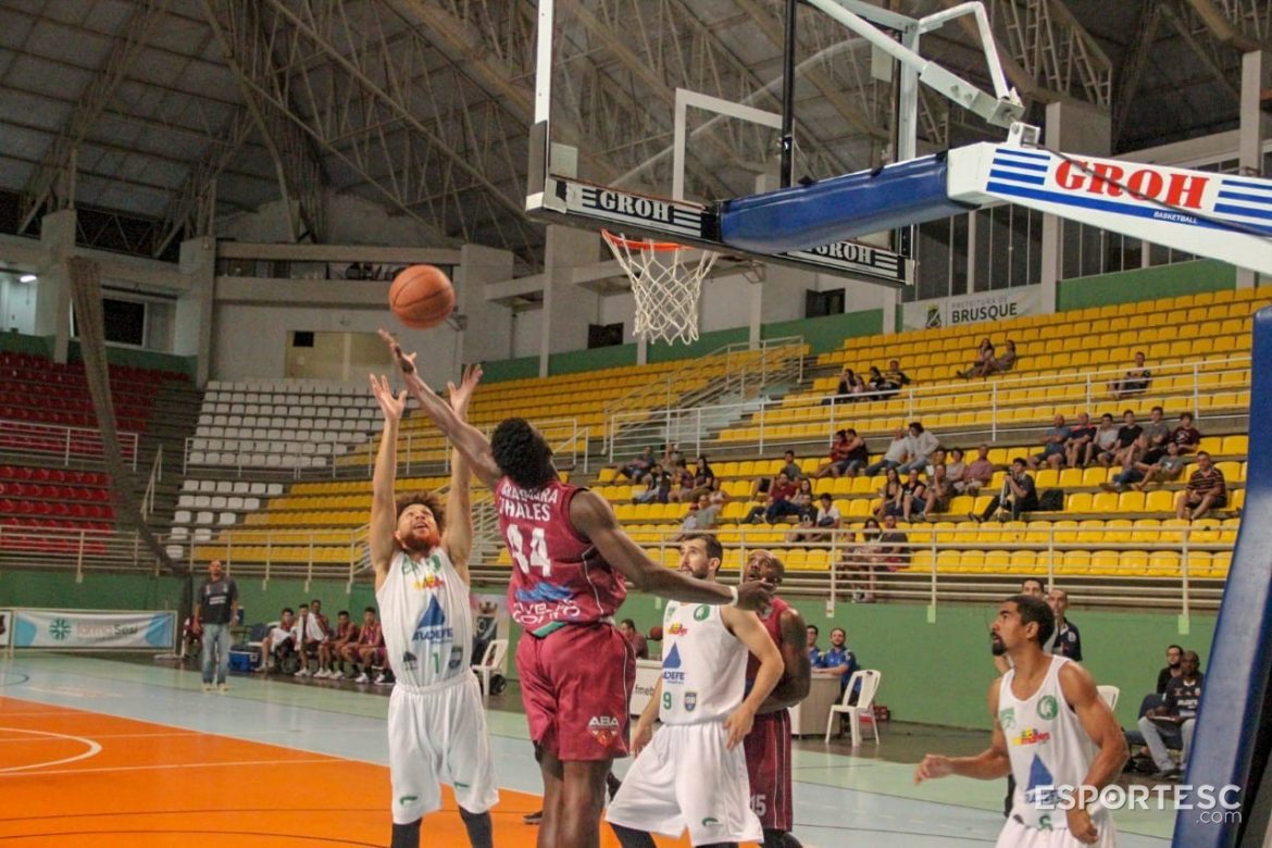 brusque-faz-ultimo-jogo-em-casa-no-brasileiro-de-basquete-adulto