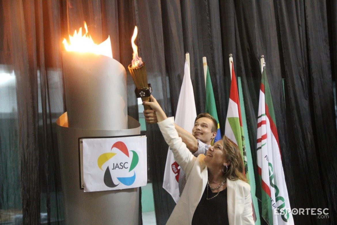 brusque-recebe-cerimonia-do-fogo-simbolico-dos-jogos-abertos-de-2019-11