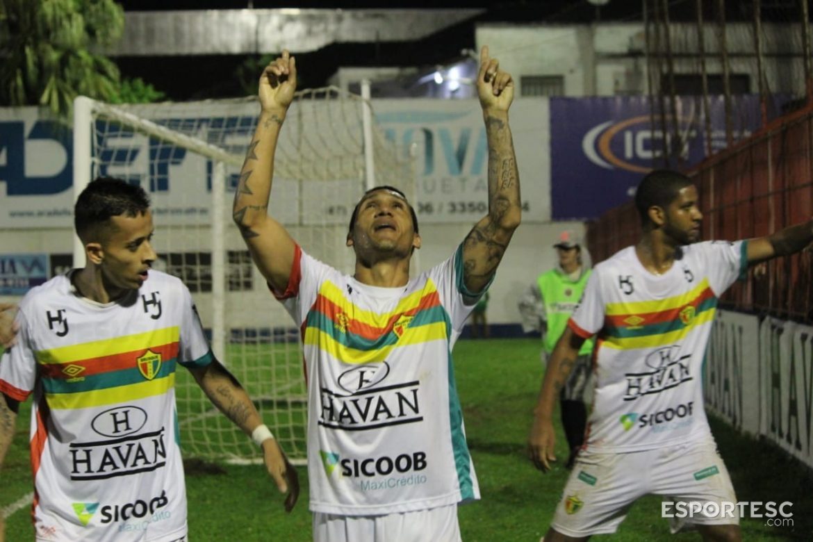 brusque-vence-figueirense-e-se-mantem-no-g4-da-copa-sc