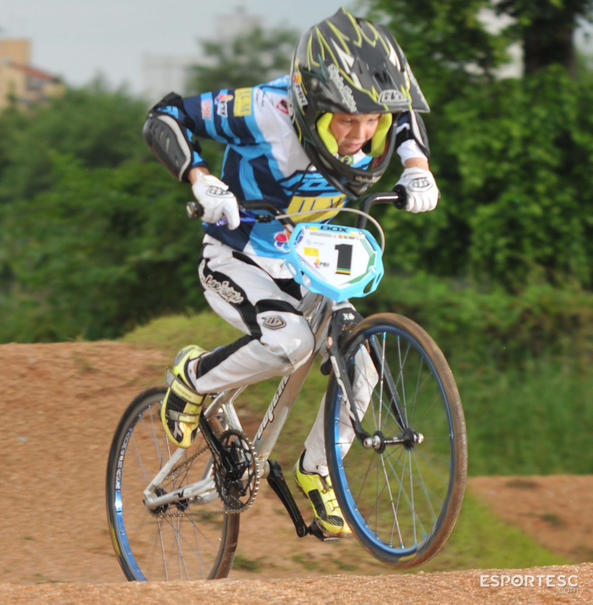 brusquense-lucas-zimmermann-se-destaca-nos-estados-unidos-e-recebe-convite-de-fabrica-norte-americana