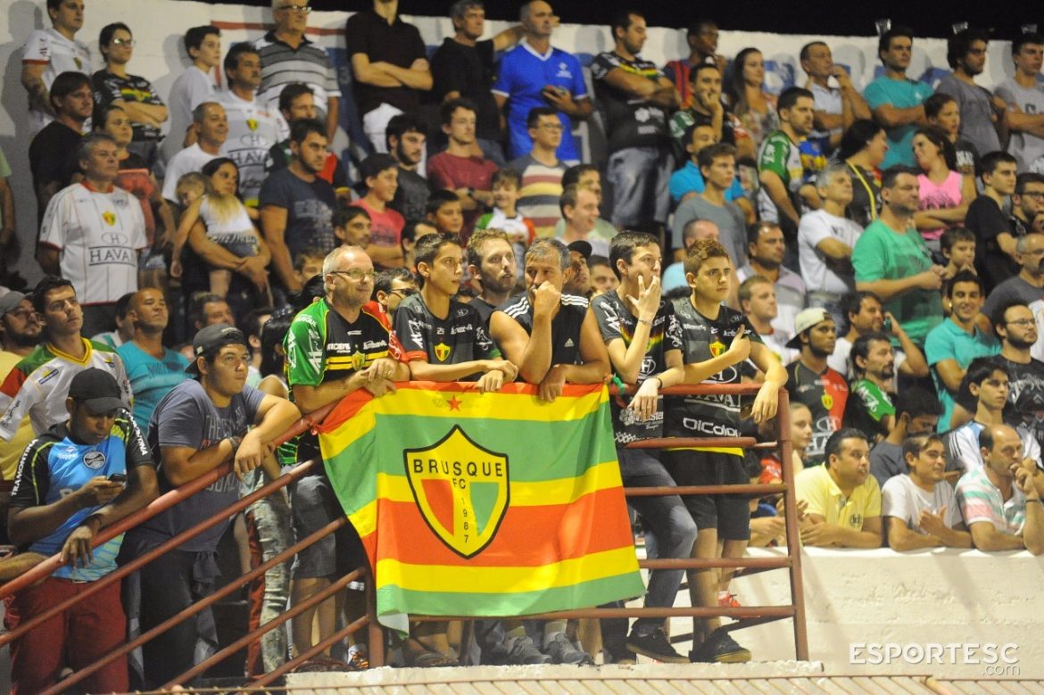 confira-imagens-do-empate-entre-brusque-e-criciuma-pelo-catarinense
