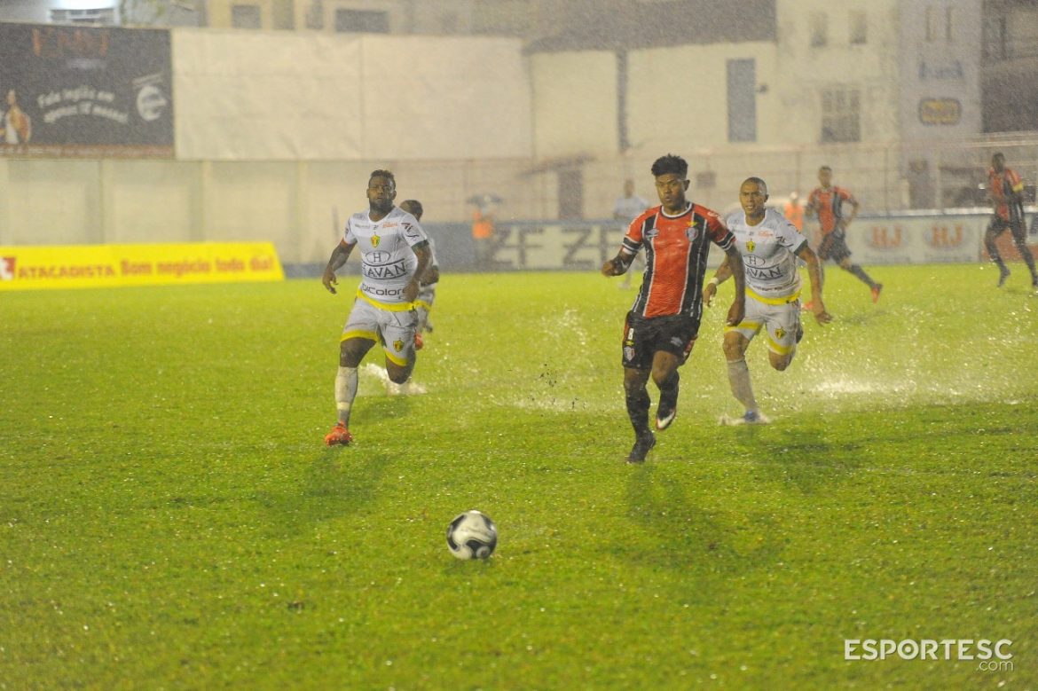 em-dia-de-muita-chuva-brusque-vence-joinville-no-augusto-bauer