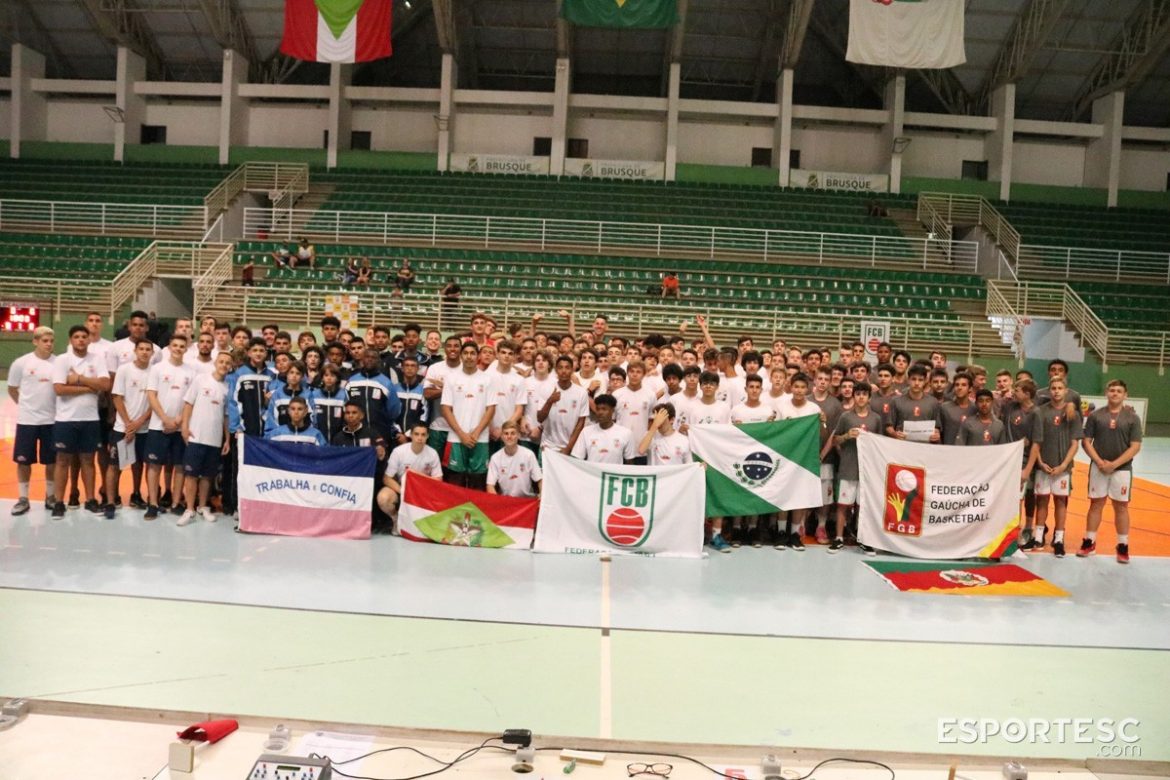 equipes-catarinenses-iniciam-a-disputa-do-campeonato-sul-brasileiro-de-selecoes