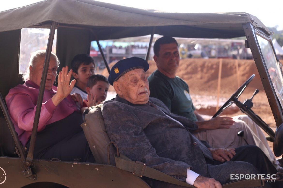 expedicionarios-prestigiam-xxvi-fenajeep