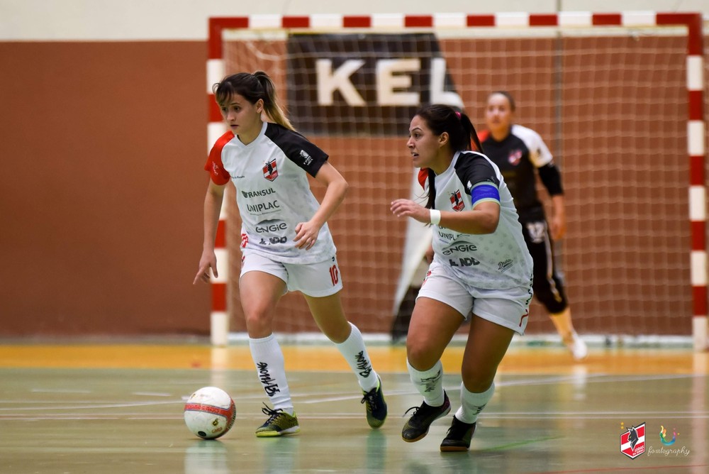 Futsal: Amandinha e Ferrão repetem dobradinha como melhores do