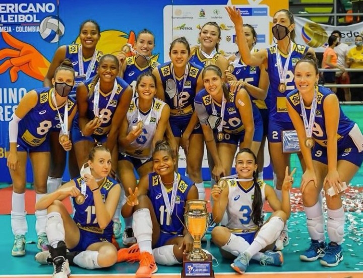 Seleção da Itália impressiona com jogo de vôlei em anfiteatro de  gladiadores, vôlei