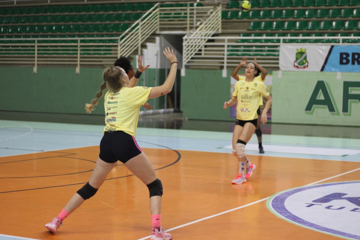 Atletas da Abel Moda Vôlei ficam em quarto lugar com o Brasil nos Jogos  Mundiais Universitários