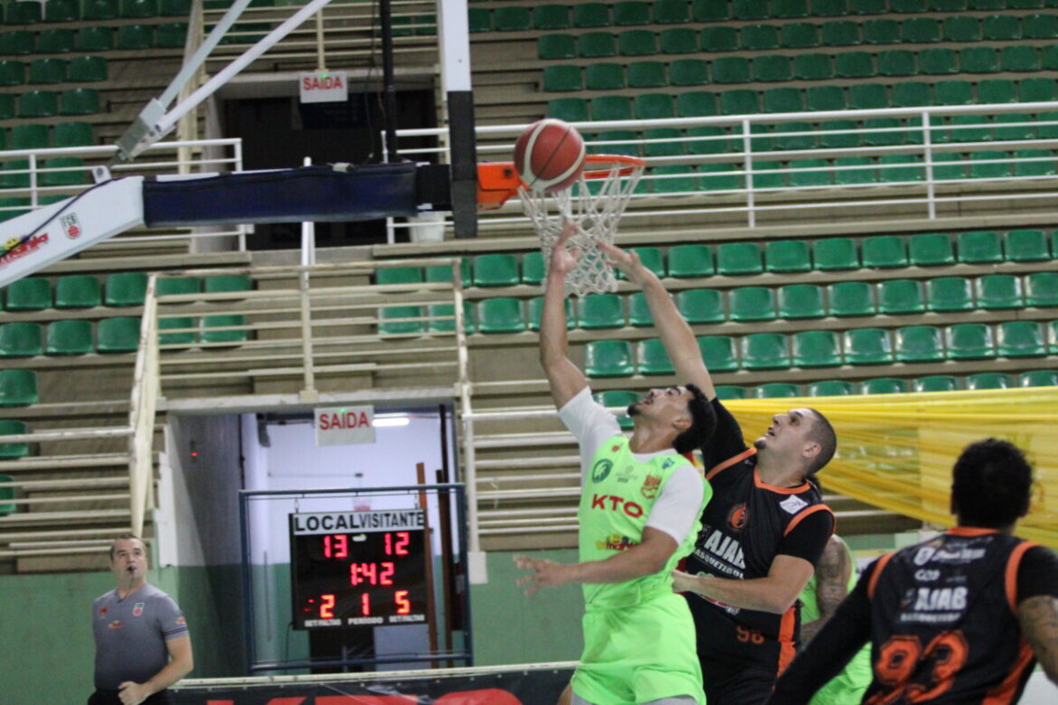 Semifinais Basquetebol (124)