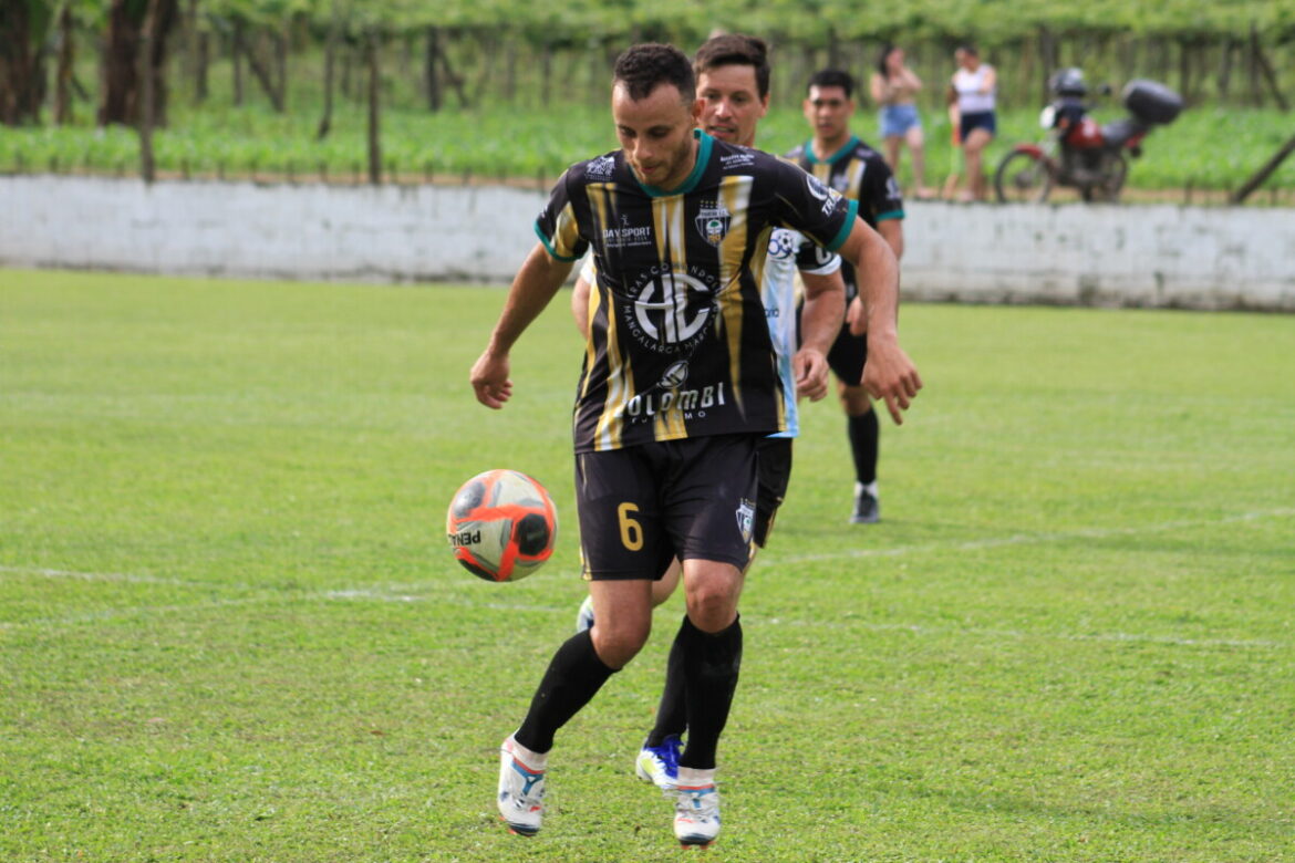 Amador Botuverá (43)