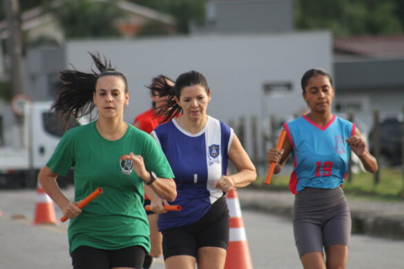 Atletismo M-F Revezamento – 09-04 (74)