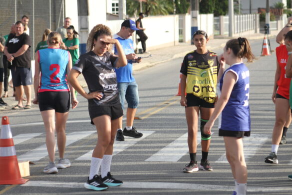 Atletismo M-F Revezamento – 09-04 (77)