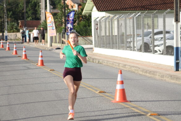 Atletismo M-F Revezamento – 09-04 (79)